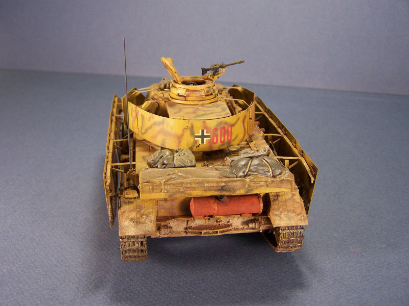 Panzer III, Pz IV, Elephant, 88mm, mes maquettes finies!!! 071009%20(9)