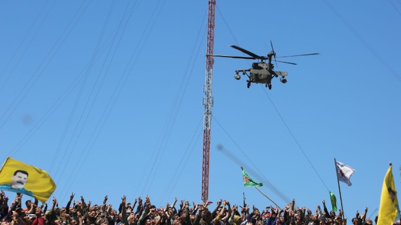 Sirijska vojska sjajnim  manevrom odsjekla amere od Isila i povezala se s Irakom - Page 2 USHeliAFP