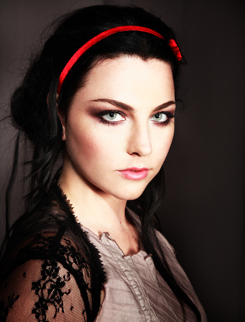 جمال لا يقاوم مع amy lee evanescence من mady Evanescence126