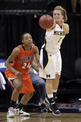 Michigan women open Big 10 tourney with 68-53 win vs. Illini Ap-201203011251462902741.1