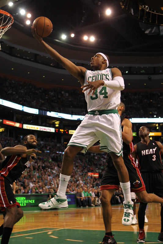 Celtics pull through to take down Heat in Game 3, 101-91 E126662c1bfdc2668c91aaf93927ce1b-getty-145560601