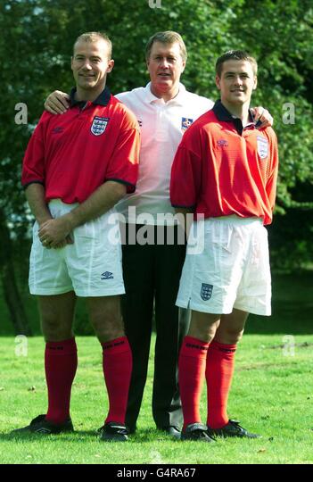 ¿Cuánto mide Alan Shearer? - Real height Soccer-englandnew-kit-g4ra67
