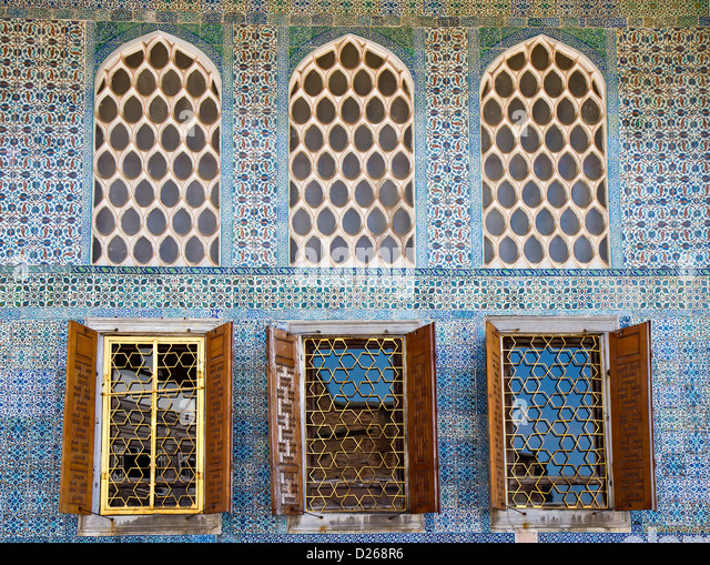 Arabeska - Page 20 Arabesque-windows-of-the-topkapi-palace-istanbul-turkey-d268r6