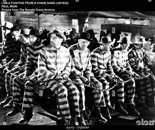 Associations d'images - Page 7 I-am-a-fugitive-from-a-chain-gang-dxjmhm