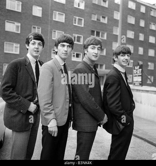 ¿Cuánto mide Paul McCartney? - Altura - Real height The-beatles-john-lennon-ringo-starr-george-harrison-paul-mccartney-b3nk4k