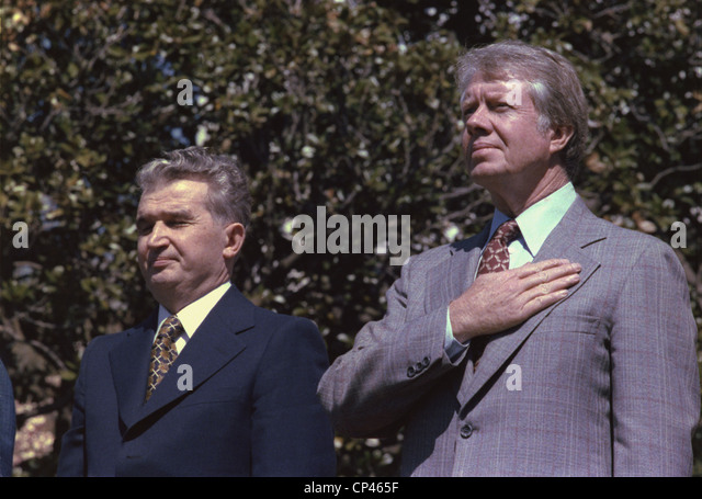 Da se predsjednica na ovakav način šeta i mi naknadno saznajemo da je to službeni posjet - Page 2 President-of-romania-nicolae-ceausescu-1918-1989-and-jimmy-carter-cp465f