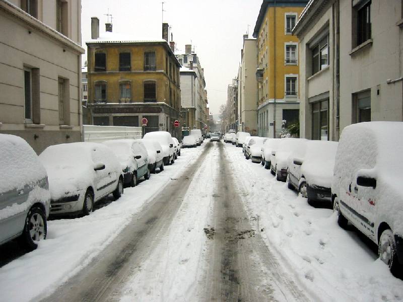 Recherche : une photo de Lyon sous la neige. 158-5867_IMG_clair