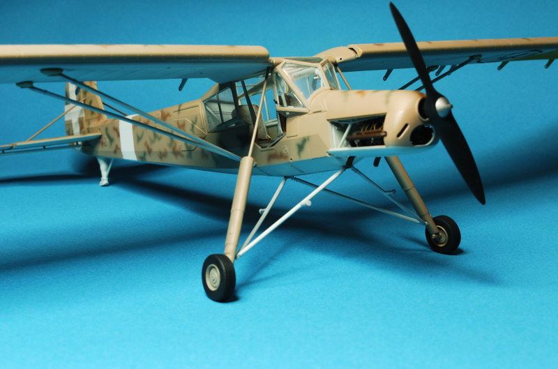 [Concours 1/32e] [Tristar] Fieseler Fi156 Storch  - Page 4 DSC_7614