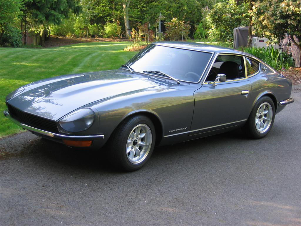 School me on 240's 240Z%20454