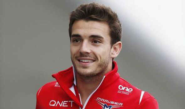 Une pensée... Jules-Bianchi-life-threatening-condition-crash-Japan-Grand-Prix-519330