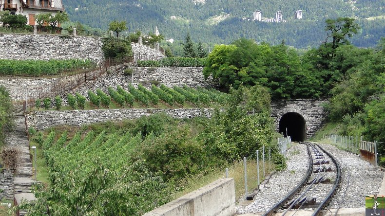 Le funiculaire de Sierre (VS) à Cran-Montana (VS) 007_a