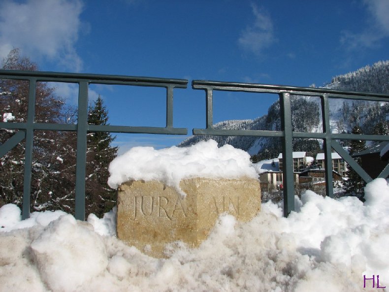 Dimanche de neige dans la vallée de la Valserine - 7 février 2010 0001