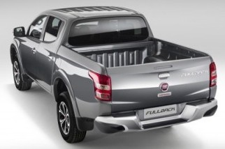 Fiat Fullback, nuovo pickup in casa FCA Spazio-fullback-e1449133636340