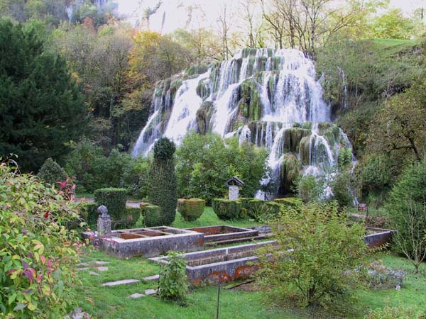 une cascade  - ajonc - 24 août 2016 trouvé par Martine P02_casacade%20beaume%20les%20messieurs%2001