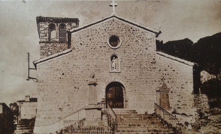 05 août 1794: Victimes de la Révolution française Eglise-de-st-julien-vocance-avec-stele-commemorative-de-labbe-allemand