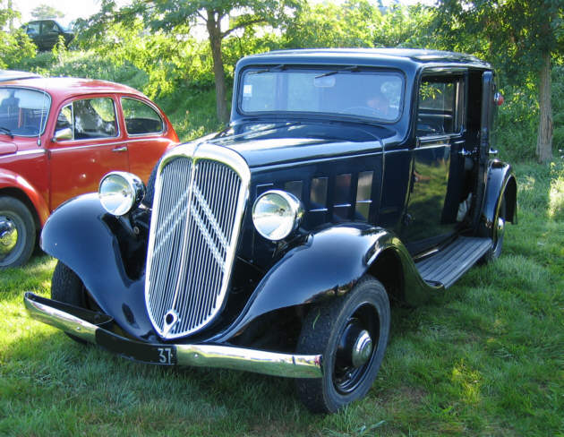 Basé sur l'ordre alphabétique, des noms de voitures, camions, dragsters, vélos, motos, tracteurs, bref tout ce qui roule !... - Page 19 1938_Citroen_Rosalie-7UA_03