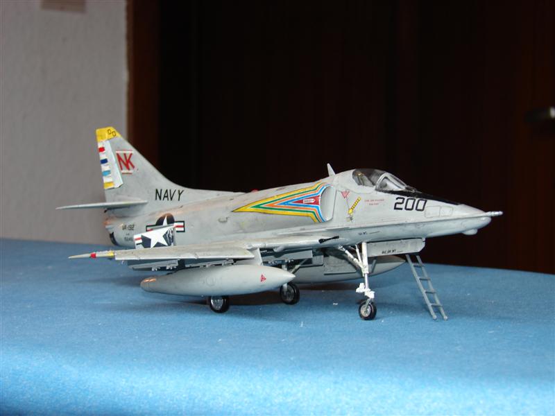 F-4J&A-4E Hasegawa Avions1