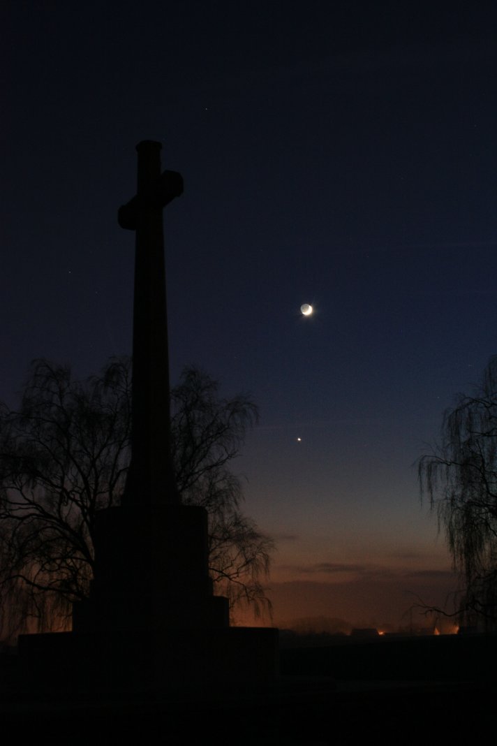 Conjonction Lune-Vénus Conjonctionlunevenusle271211%283%29