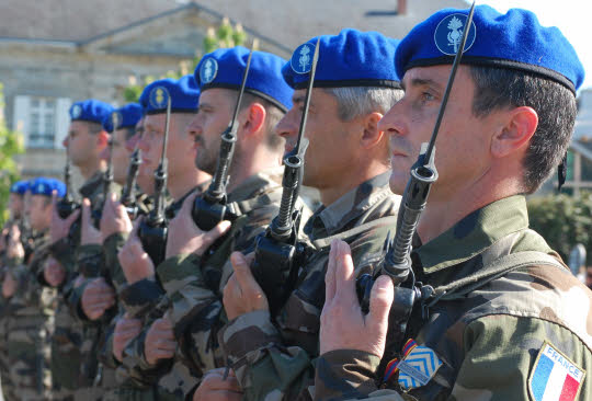 Eurogendfor, la force de gendarmerie européenne, s’apprête à intervenir en Grèce ! Gendar11