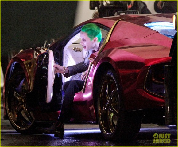 [Warner Bros - DC Comics] Suicide Squad (3 Août 2016) - Page 2 Joker-car-suicide-squad-movie-580x478