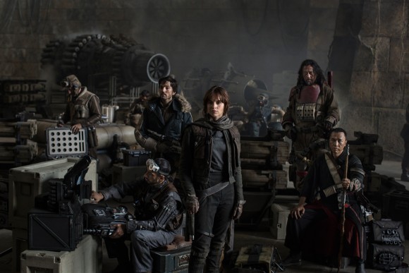 NEWS CINÉMA / TV - Page 9 Rogue-one-cast-photo-580x387