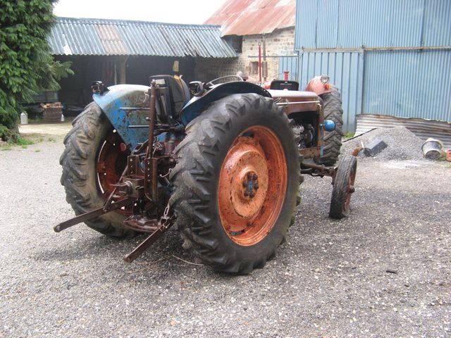 Fordson Major Crbst_IMG_3336_20_5B640x480_5D