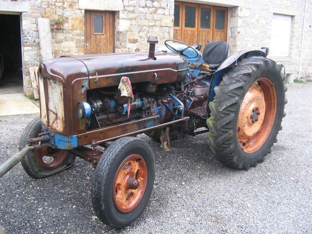 Fordson Major Crbst_IMG_3338_20_5B640x480_5D