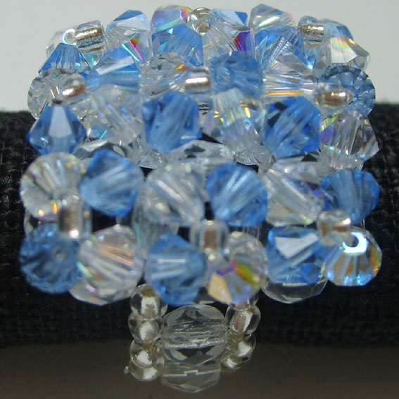 Galerie photos Bague%20carree%20bleue%20cristal