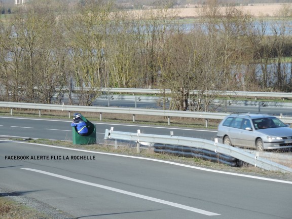 DSCR, ah les cons !!! Controle-radar-alerte-flic-la-rochelle