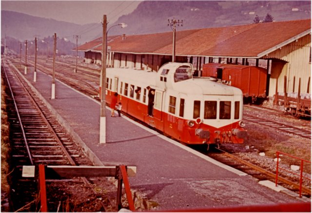 un petit coin des Vosges - Un petit coin des Vosges Autorail_en_gare_640