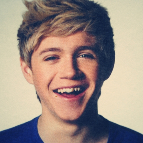 Uи suєñσ♥ |Niαll Hσяαи & tú| - Página 2 Niall-horan-teeth-2012-i14