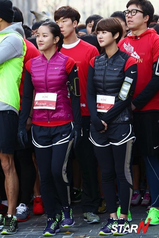 [Pics SPICA][17.11.13] Ju Hyun & Bo Hyung dự cuộc thi marathon "Nike We Run 10K Seoul 2013" 20131117184932904