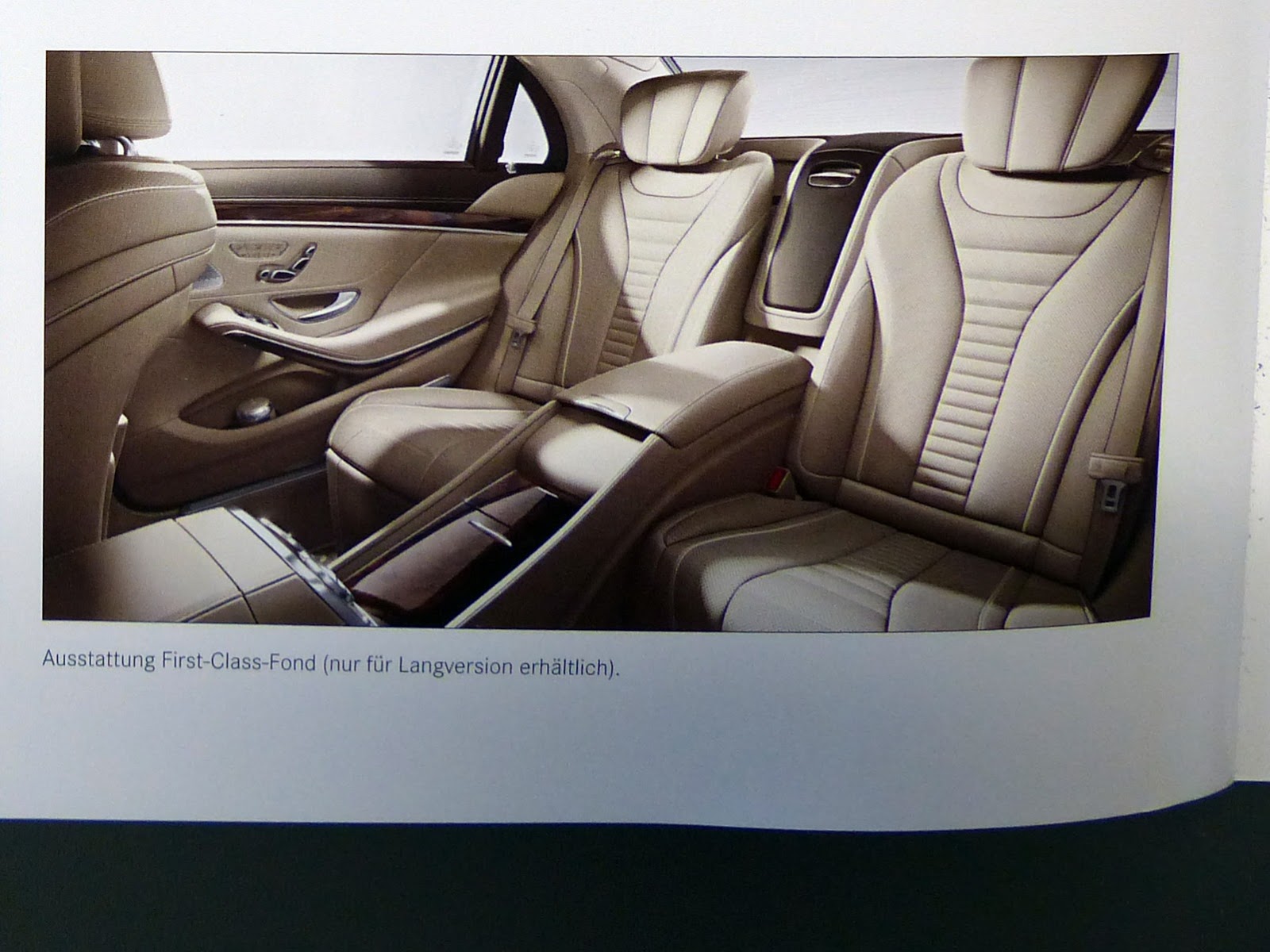 2013 - [Mercedes] Classe S [W222] - Page 27 2014-Mercedes-Benz-S-Class-Brochure-Carscoops19%25255B2%25255D