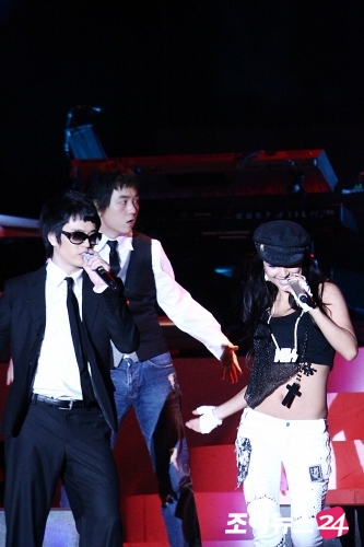 [Pics][2007] SG Wannabe Concert 20070526092013.309.1