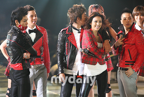 [Pics][15.11.08] MKMF 2008 Scandalous%252520%25252868%252529