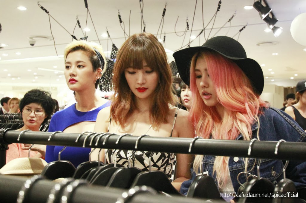 [SPICA][Pics][23.08.13] Lotte Jamsil Store Stylenanda Opening Ceremony Tumblr_mrzmto6oOr1rr01n9o1_1280