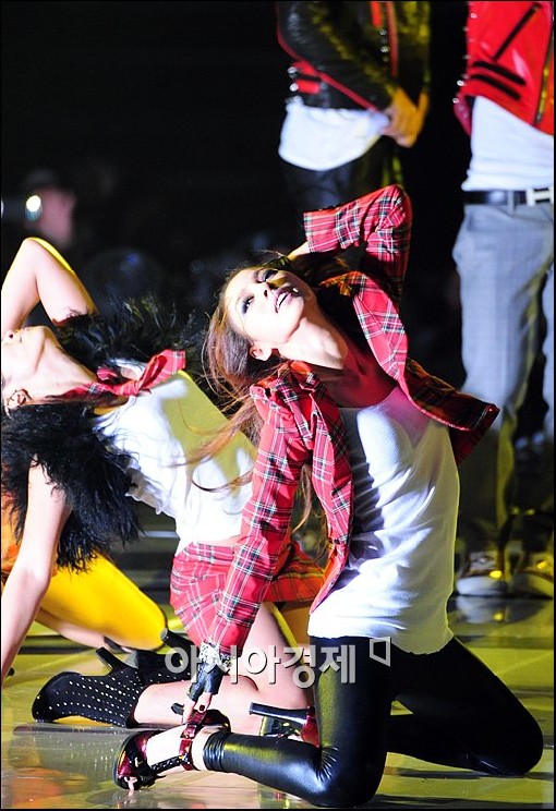 [Pics][15.11.08] MKMF 2008 Scandalous%252520%25252828%252529