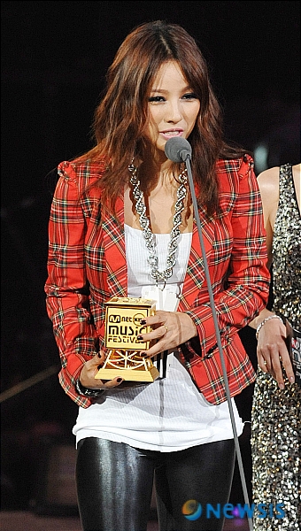 [Pics][15.11.08] MKMF 2008 Award%252520%25252817%252529