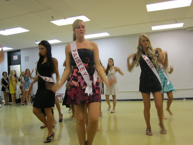 Miss Universe Canada 2010 competition is on!!! Meet the contestants right now - Page 4 IMG_4079-13