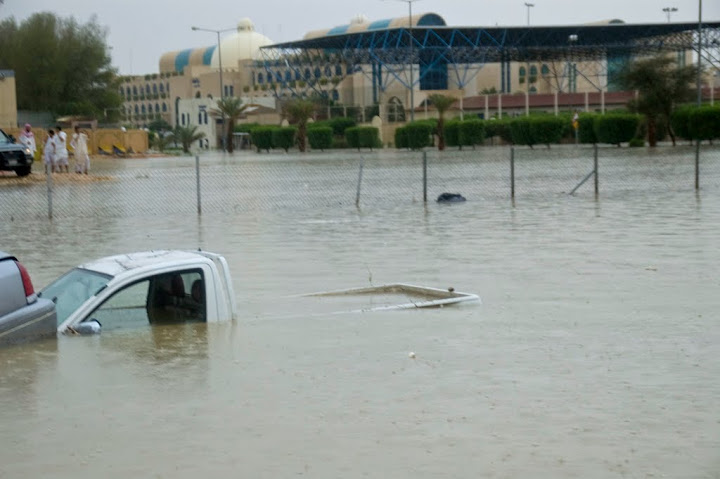 والي 50 صورة متميزة لسيول وغرق مدينة الرياض بالسعوديه DSC_1674s