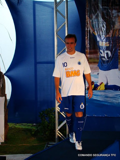 Cruzeiro - Away - 2010 DSC09494