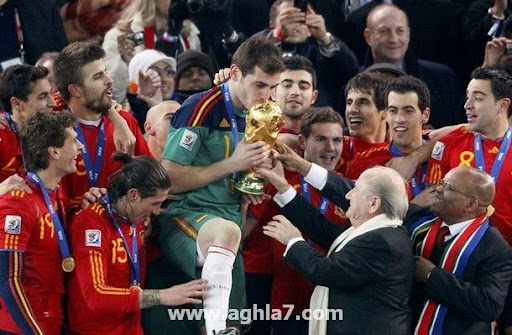 صور تتويج اسبانيا بكأس العالم 2010 0_1