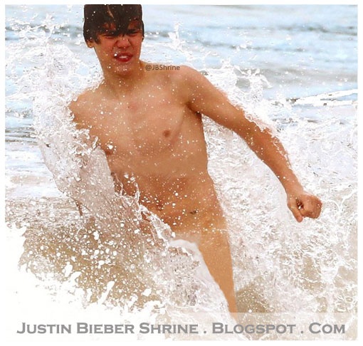 [Hot]Hình nude của Justin Bieber :)) Justin_bieber_naked_nude_fake_2010