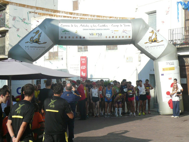 Vº carrera de los árboles y castillos, camp del Turia 2010 - Página 4 P1040393