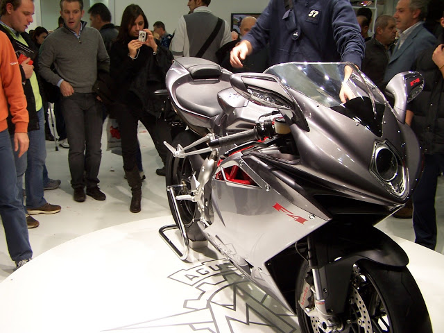 EICMA NON SOLO GUZZI 100_3532