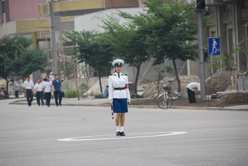 Waiting for Traffic DSC_0943