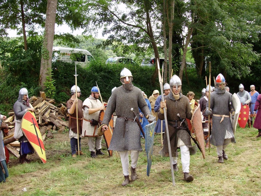 Fiche costume : Mercenaire Breton de la fin du XIIIème P8150013