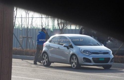 Novo Kia Rio Zzsa%5B14%5D