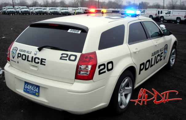 Dnyann en iyi polis arabalar USA%20Dodge%20Magnum%2002