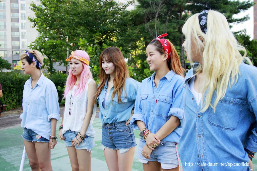 [SPICA][Pics 2013] 3rd Digital Single 'TONIGHT' 0827_130901%252520Fan%252520Meeting